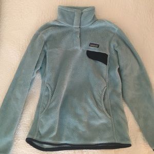 baby blue patagonia jacket!